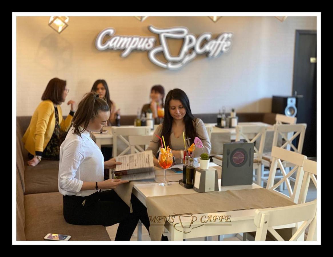 Campus Caffe Mansion Buzau Exterior foto